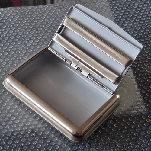 Used hand rolling tobacco - used,